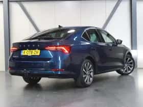 Škoda Octavia (2021) thumbnail 3