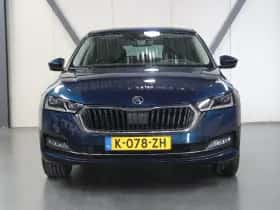 Škoda Octavia (2021) thumbnail 5