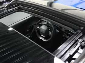 Peugeot e-2008 (2021) thumbnail 9
