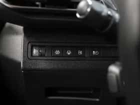 Peugeot 3008 (2024) thumbnail 23