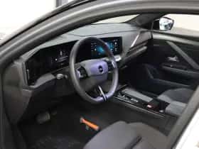 Opel Astra (2025) thumbnail 11