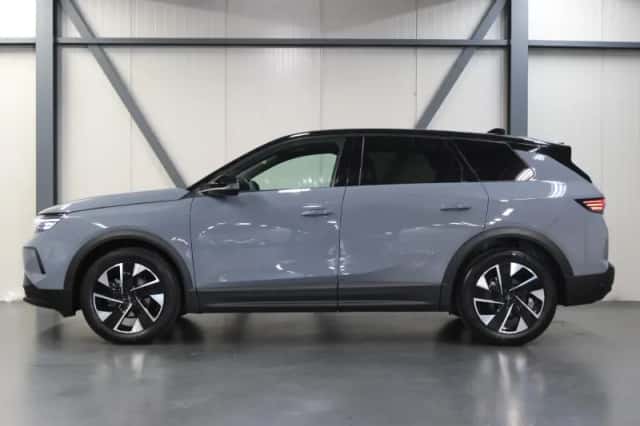 Opel Grandland (2025) thumbnail 2