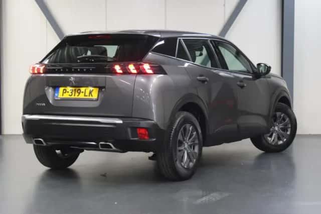 Peugeot 2008 (2022) thumbnail 3