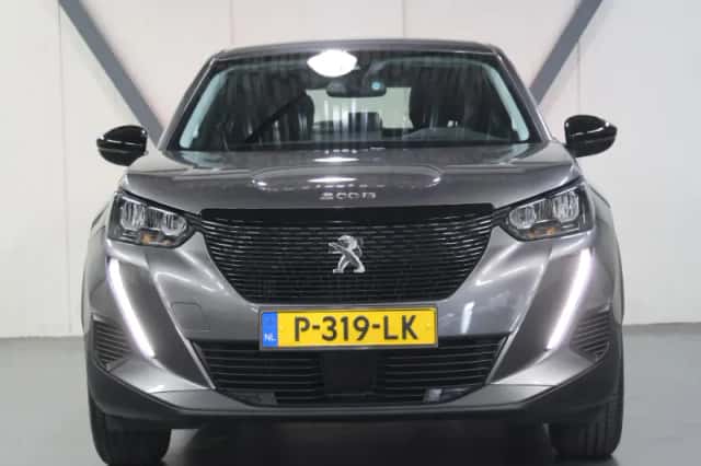 Peugeot 2008 (2022) thumbnail 5