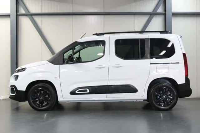 Citroën Berlingo (2023) thumbnail 2