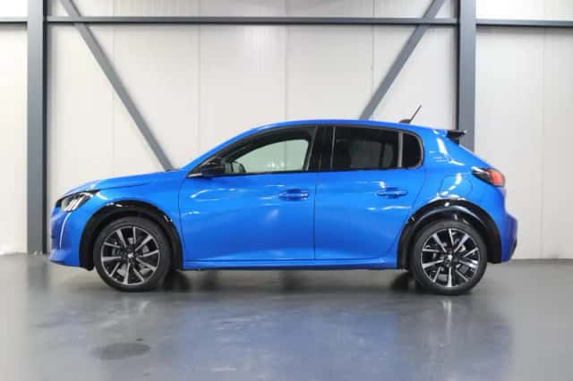 Peugeot 208 (2022) thumbnail 2