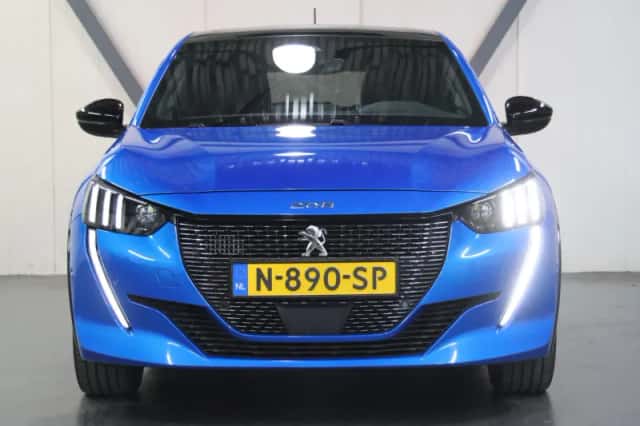 Peugeot 208 (2022) thumbnail 5