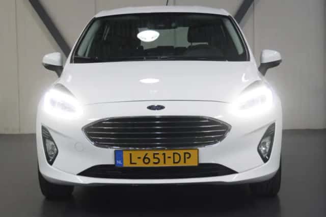 Ford Fiesta (2021) thumbnail 5