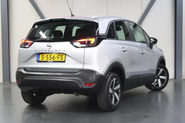 Opel Crossland (2023) thumbnail 3