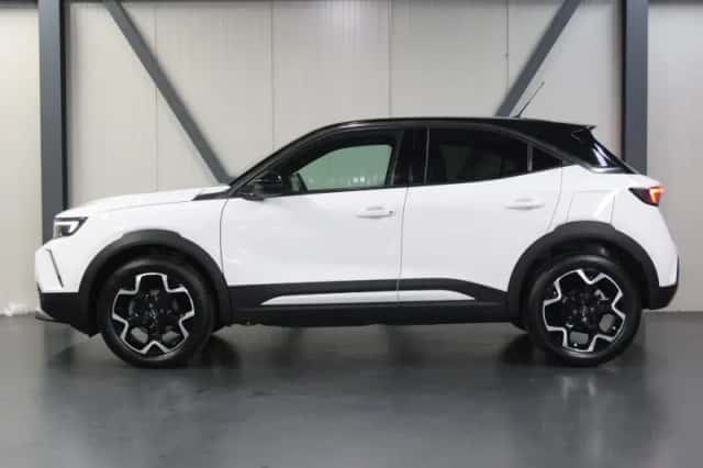 Opel Mokka (2023) thumbnail 2
