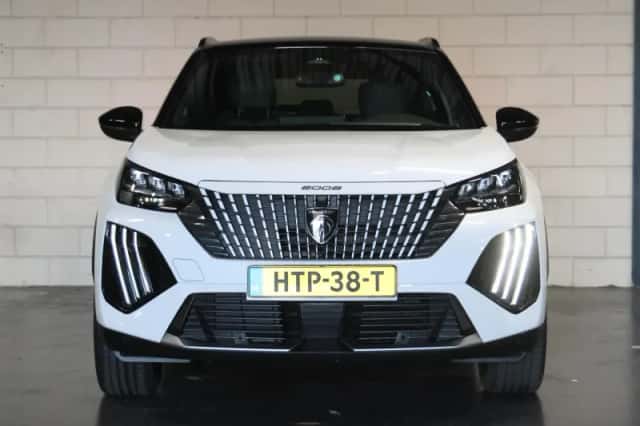 Peugeot e-2008 (2025) thumbnail 5