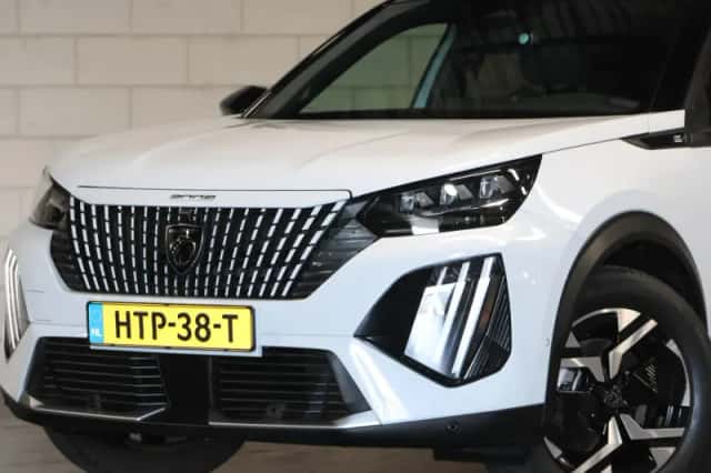 Peugeot e-2008 (2025) thumbnail 6