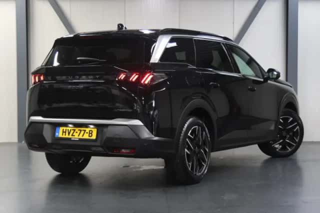 Peugeot 5008 (2025) thumbnail 3
