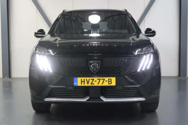 Peugeot 5008 (2025) thumbnail 5
