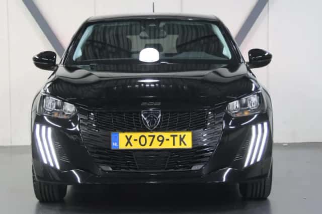 Peugeot e-208 (2024) thumbnail 5