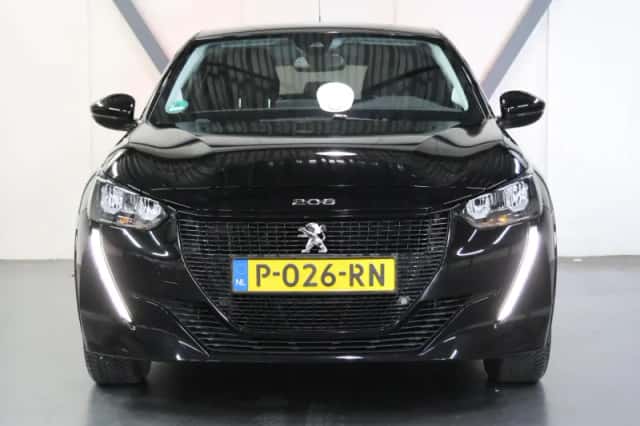 Peugeot e-208 (2022) thumbnail 6