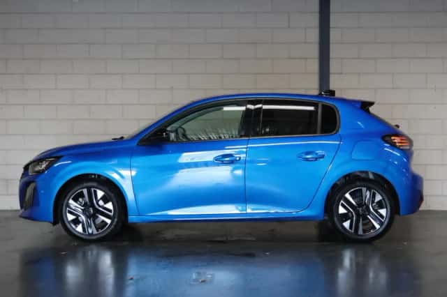 Peugeot 208 (2024) thumbnail 2