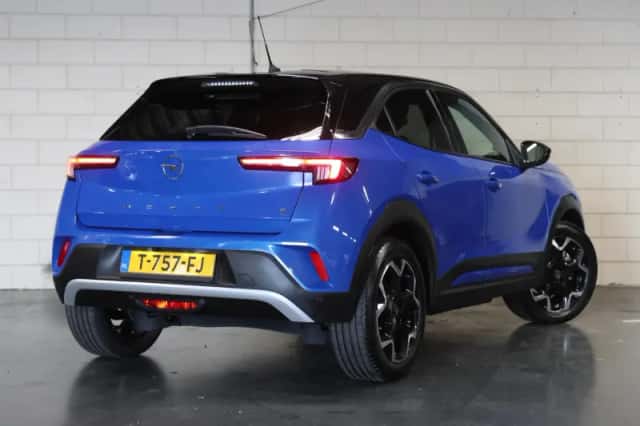 Opel Mokka-e (2023) thumbnail 3
