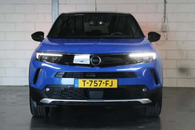 Opel Mokka-e (2023) thumbnail 4