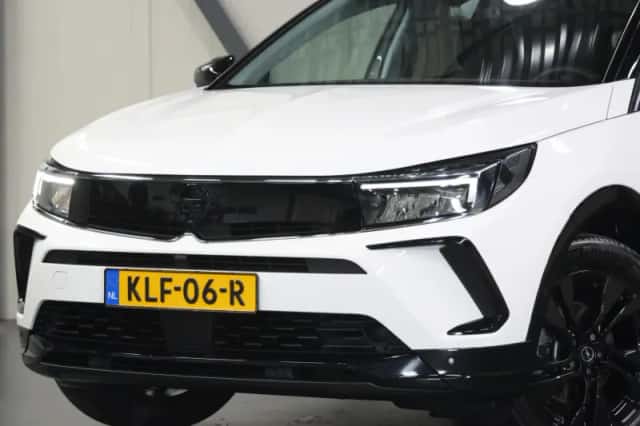 Opel Grandland (2024) thumbnail 6