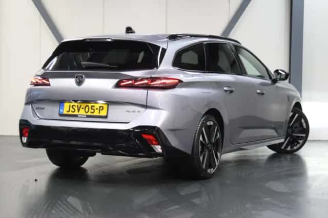 Peugeot 308 (2025) thumbnail 3
