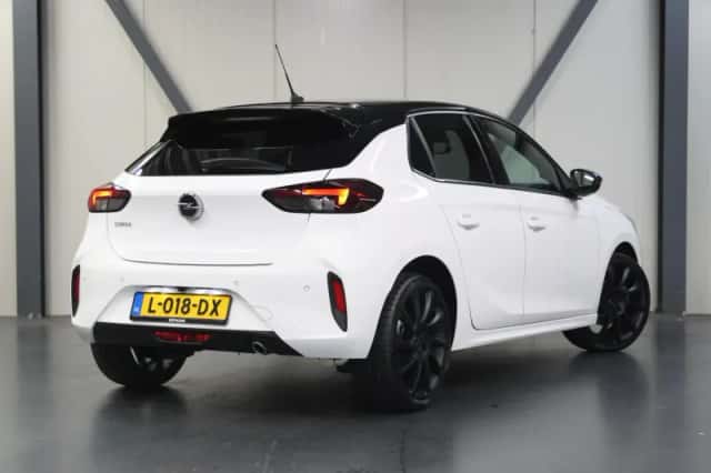 Opel Corsa (2021) thumbnail 3