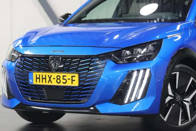 Peugeot 208 (2025) thumbnail 6