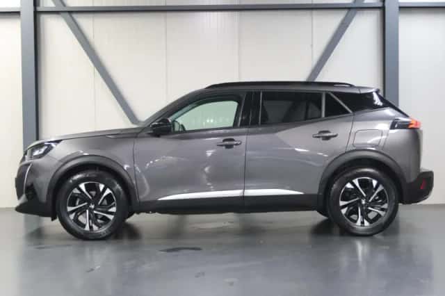 Peugeot 2008 (2022) thumbnail 2