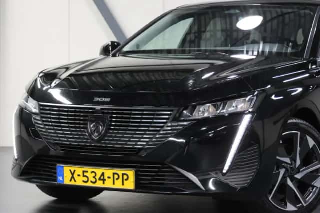 Peugeot 308 (2023) thumbnail 6