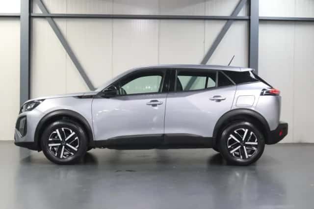 Peugeot 2008 (2025) thumbnail 2