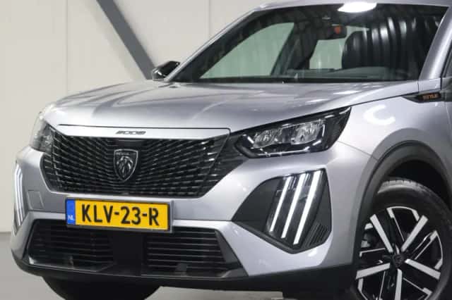 Peugeot 2008 (2025) thumbnail 6