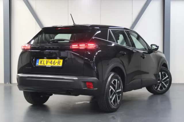 Peugeot 2008 (2025) thumbnail 3