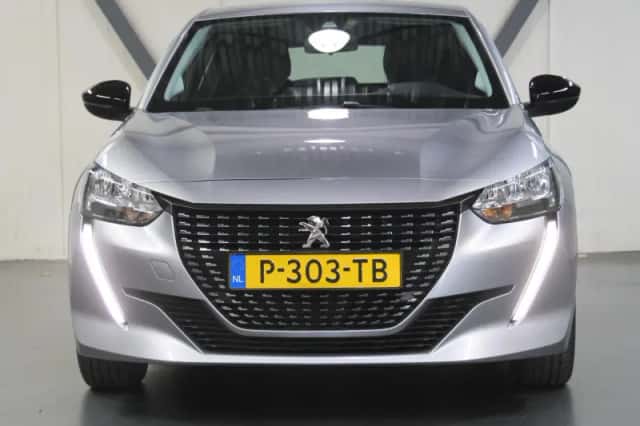 Peugeot 208 (2022) thumbnail 5