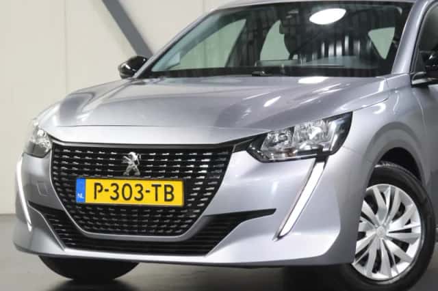 Peugeot 208 (2022) thumbnail 6