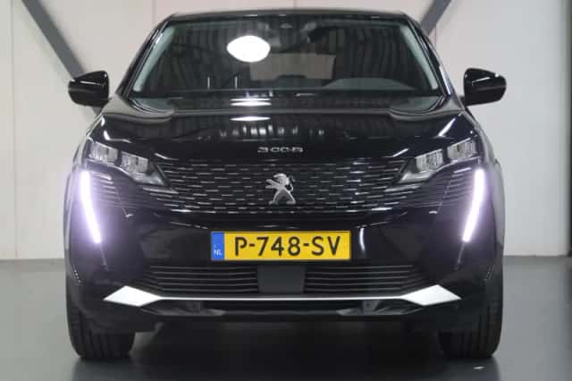 Peugeot 3008 (2022) thumbnail 5