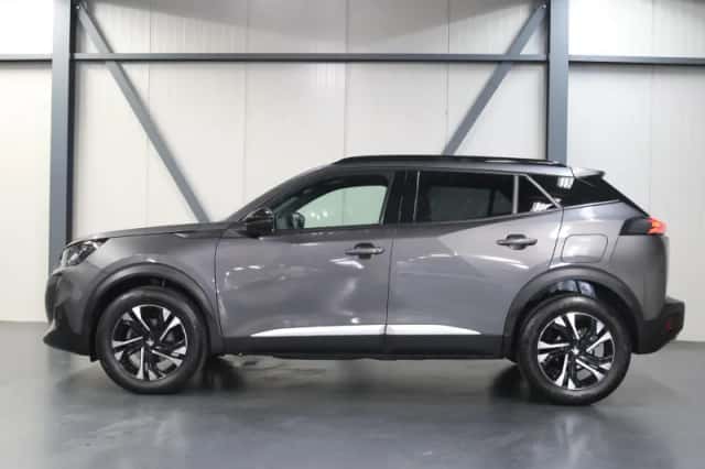 Peugeot 2008 (2023) thumbnail 2