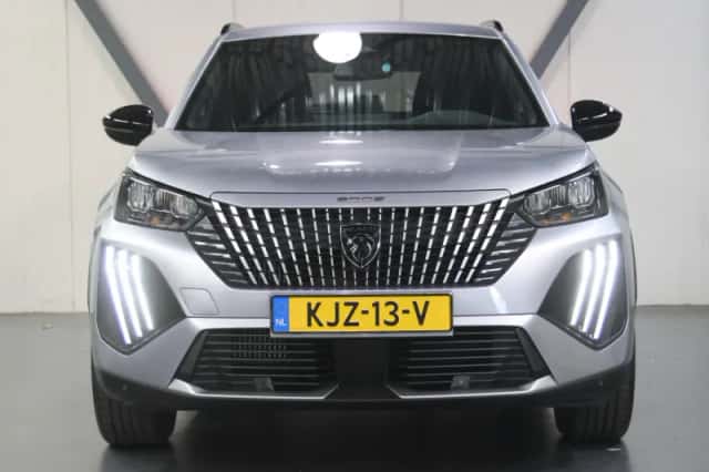 Peugeot 2008 (2025) thumbnail 5