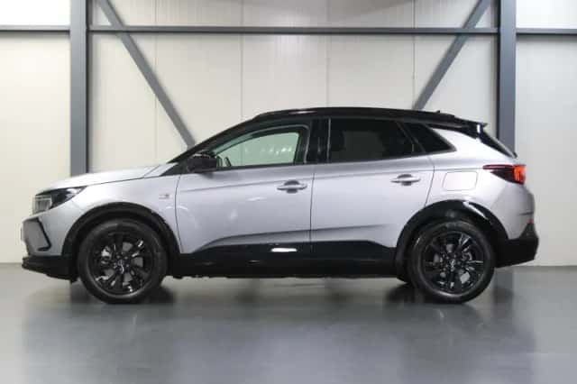 Opel Grandland (2023) thumbnail 2