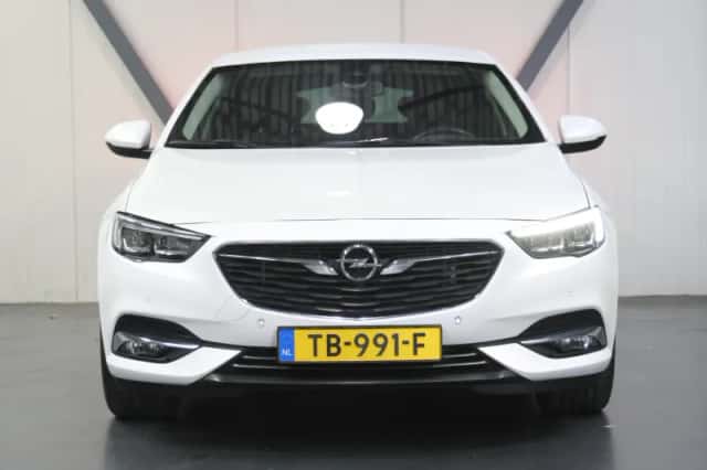 Opel Insignia (2018) thumbnail 5