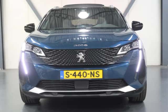 Peugeot 3008 (2021) thumbnail 5