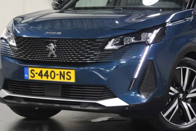 Peugeot 3008 (2021) thumbnail 6