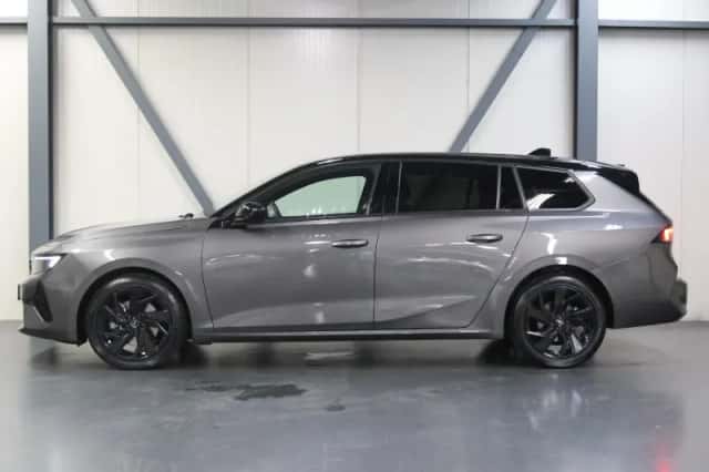 Opel Astra (2023) thumbnail 2