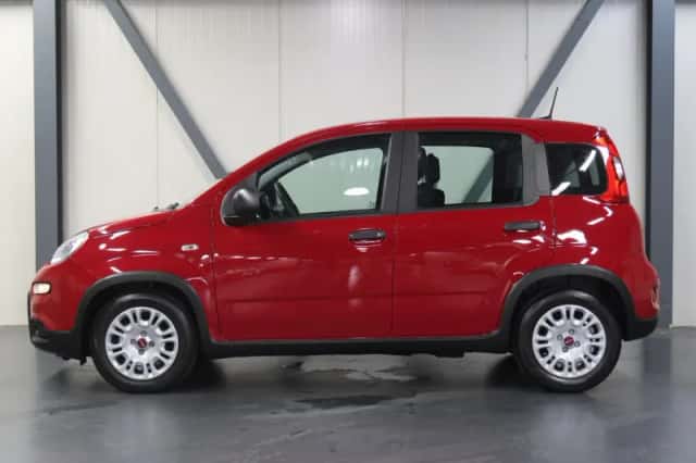 Fiat Panda (2024) thumbnail 2