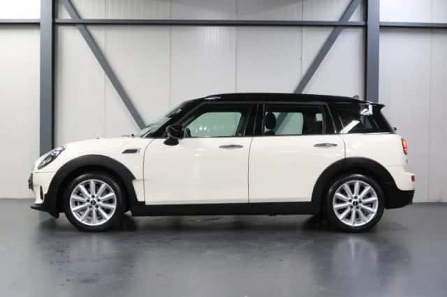 MINI Clubman (2022) thumbnail 2