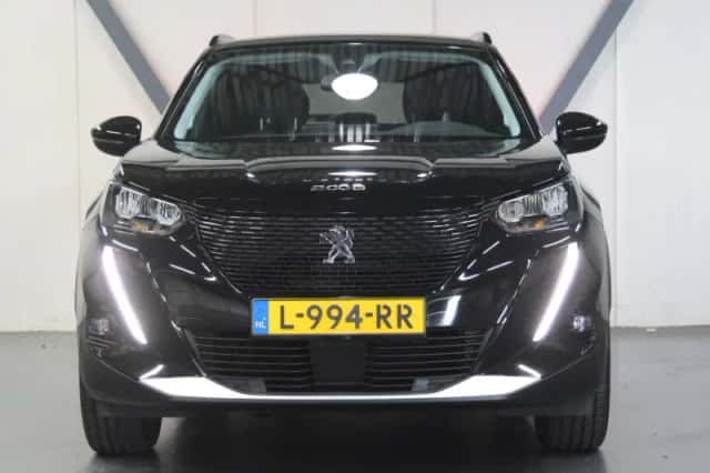 Peugeot e-2008 (2021) thumbnail 4