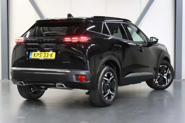 Peugeot 2008 (2025) thumbnail 3