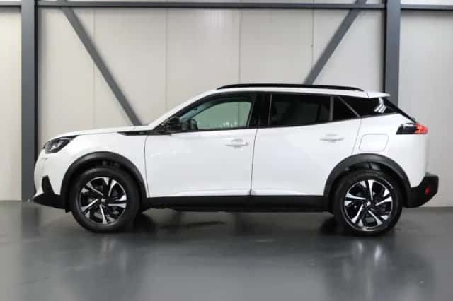 Peugeot e-2008 (2022) thumbnail 2