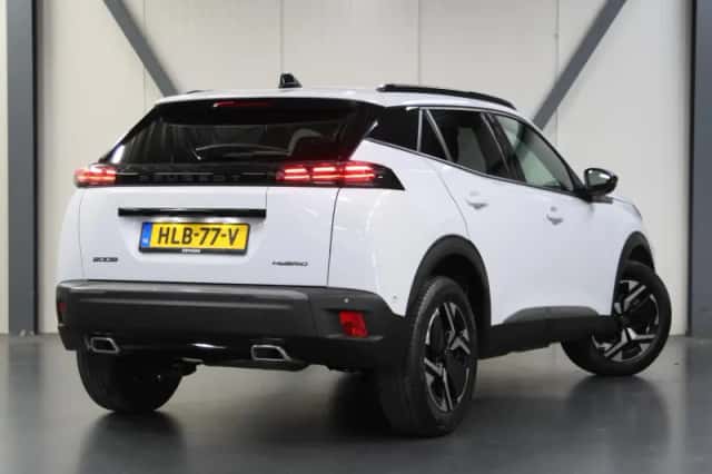 Peugeot 2008 (2025) thumbnail 3