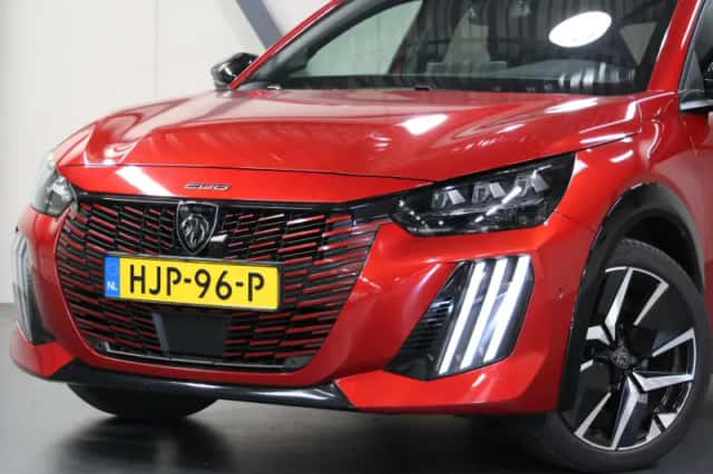 Peugeot 208 (2025) thumbnail 6