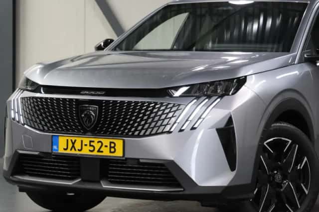 Peugeot 5008 (2025) thumbnail 6